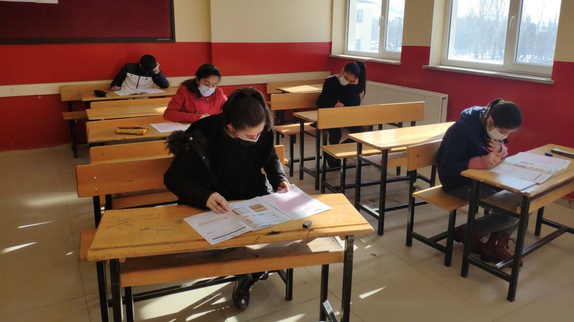 8. Sınıf Öğrencilerimiz İçin Lgs Sınavına Hazırlık Denemeleri Tertip Ediliyor.